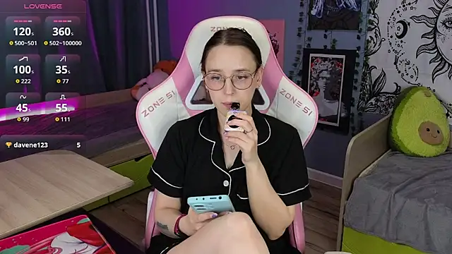 Sweet frosti online show from February 11, 4:47 am