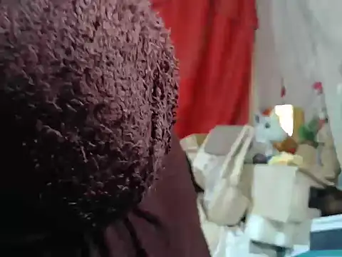 hottieperla online show from December 17, 8:57 pm