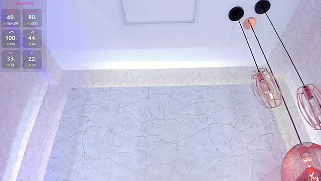 aprilalen online show from April 18, 12:18 pm