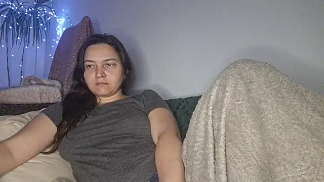 Snapshot of Cyndee_Winter chatting on October 14, 6:21 pm Cyndee Winter online show from October 14, 6:21 pm