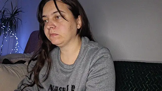 Snapshot of Cyndee_Winter chatting on October 20, 6:00 pm Cyndee Winter online show from October 20, 6:00 pm