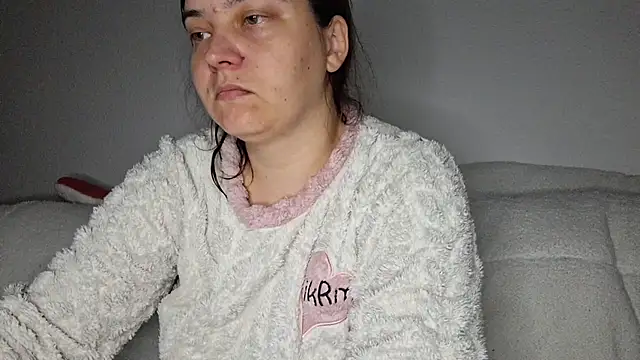 Snapshot of Cyndee_Winter chatting on October 26, 8:15 pm Cyndee Winter online show from October 26, 8:15 pm