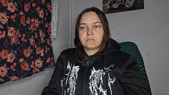 Cyndee Winter online show from April 11, 6:33 pm