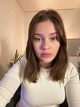 MaribelRiver online show from November 17, 8:09 pm