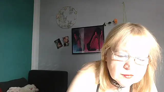 Blasflittchen online show from June 12, 10:34 am
