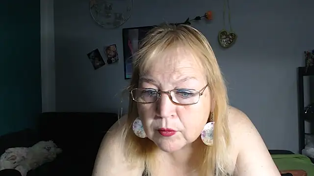 Blasflittchen online show from June 15, 10:04 am