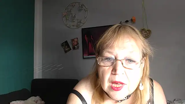 Blasflittchen online show from July 19, 3:03 pm