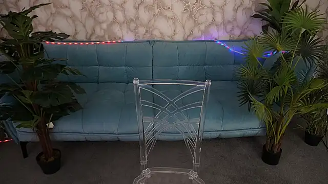 RosieMoons online show from October 11, 7:27 pm