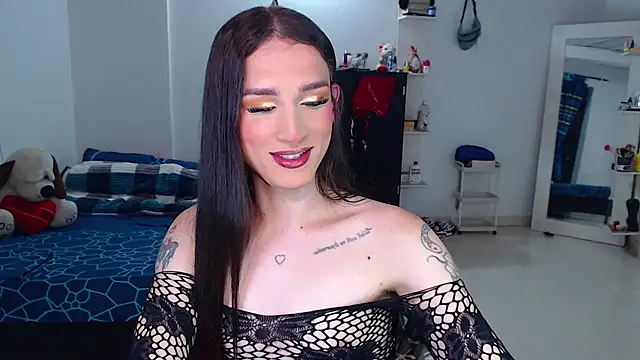 Playwithlulut77 online show from April 20, 9:51 pm