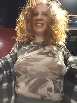 Exhibitionsplit online show from January 16, 11:01 pm