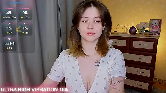 cutie mili online show from December 19, 12:08 pm