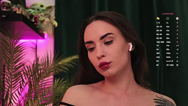 BabyYoda- online show from March 30, 3:55 pm