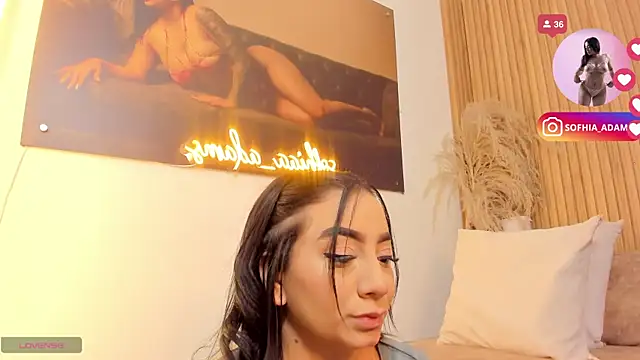 sofhiaa adaams online show from April 15, 10:32 pm