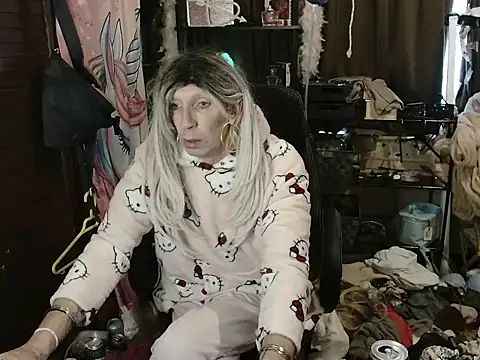 Ombeline1 online show from November 25, 1:02 pm