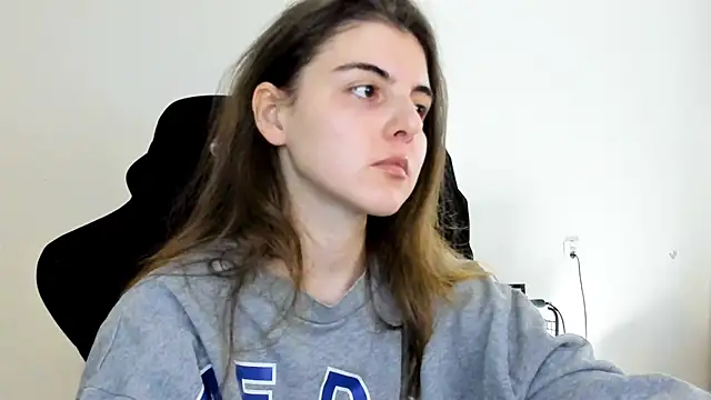 emmamurrr online show from November 29, 12:09 pm