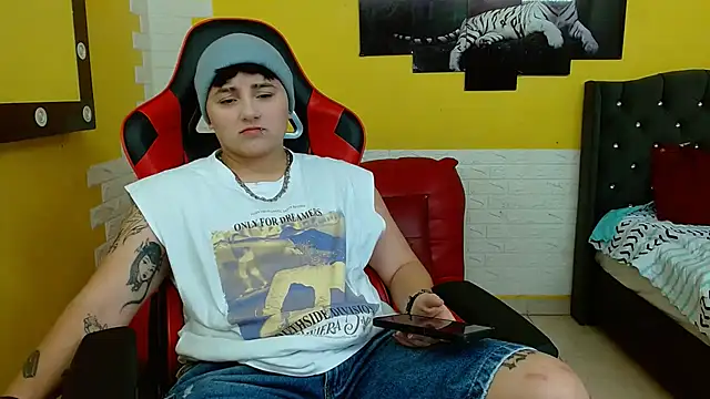 isabeautyx19 online show from October 26, 3:13 am