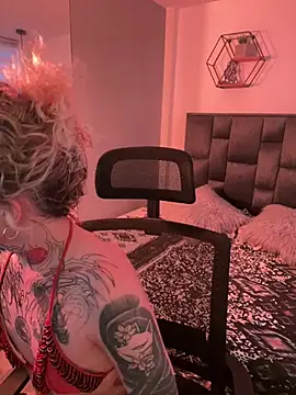 Bonnie vega online show from April 19, 9:50 pm