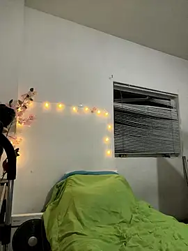 melisabunnny online show from January 10, 7:46 am