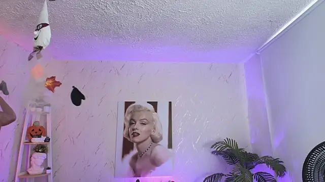 SALOOMEE   online show from April 12, 12:08 pm