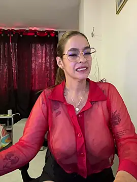 Alessandra Schmoll online show from August 4, 4:13 pm