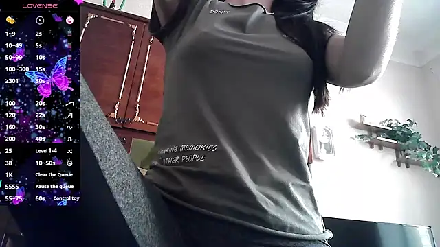 ElizaSwon online show from June 18, 2:33 pm