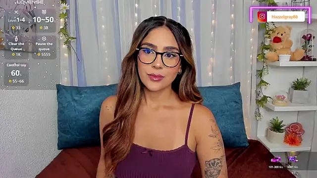 HazzelGray online show from March 25, 12:52 pm