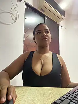 sharlot evans  online show from April 4, 3:00 pm