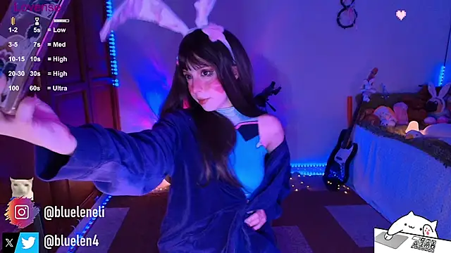 bluelen online show from April 4, 10:14 am