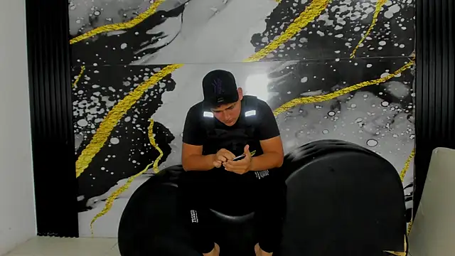 sweethot    online show from September 25, 2:16 pm