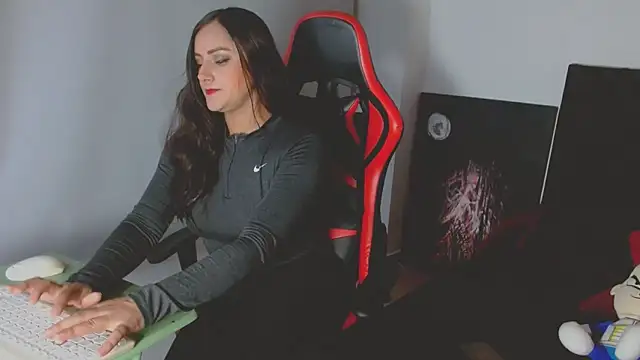 Noamartin  online show from March 18, 1:54 am