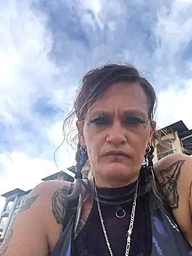 renegade vyxxen online show from April 12, 11:17 pm