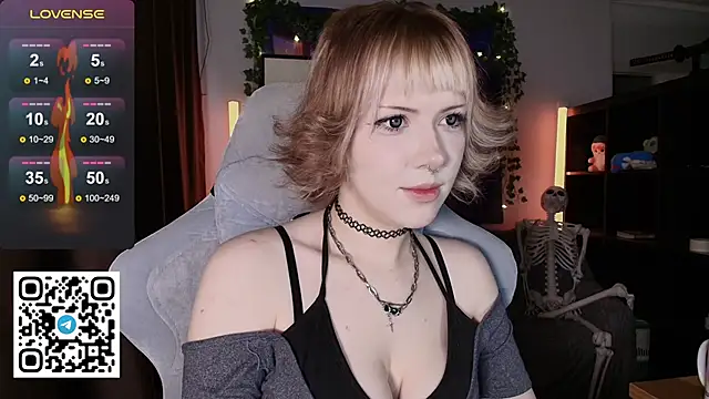 CutieTori online show from April 5, 8:35 am