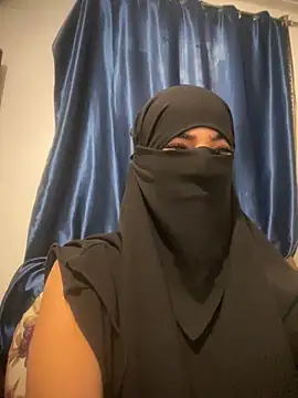 Snapshot of Hijabi_HotGirls chatting on October 22, 1:16 pm Hijabi HotGirls online show from October 22, 1:16 pm