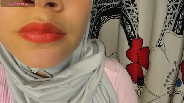 Snapshot of hanaa_18 chatting on October 21, 2:59 am hanaa 18 online show from October 21, 2:59 am