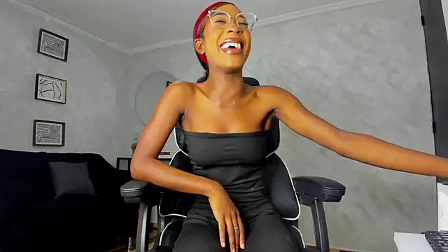 deyy madissonn online show from March 19, 6:45 pm