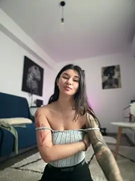 Wet Aarya  online show from March 30, 2:16 pm