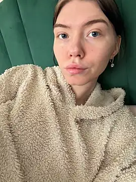 Lisaaa Alisa online show from March 14, 4:02 am