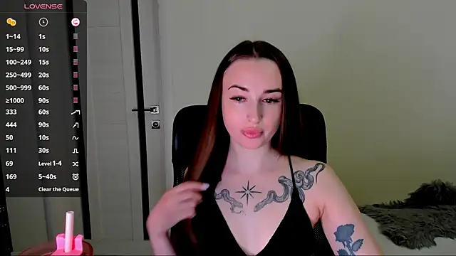 Snapshot of Kimmberr chatting on September 23, 4:21 am Kimmberr online show from September 23, 4:21 am