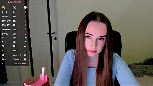 Snapshot of Kimmberr chatting on October 15, 4:26 am Kimmberr online show from October 15, 4:26 am