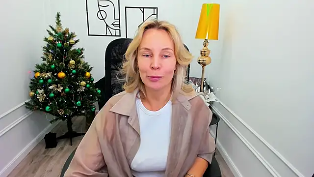 Sinty Devis online show from January 8, 4:27 am