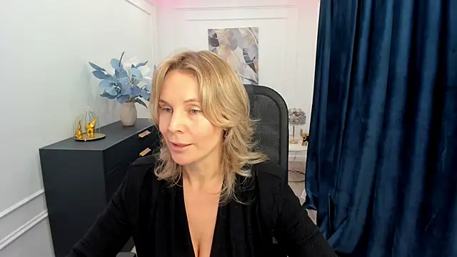 Sinty Devis online show from October 9, 11:58 am