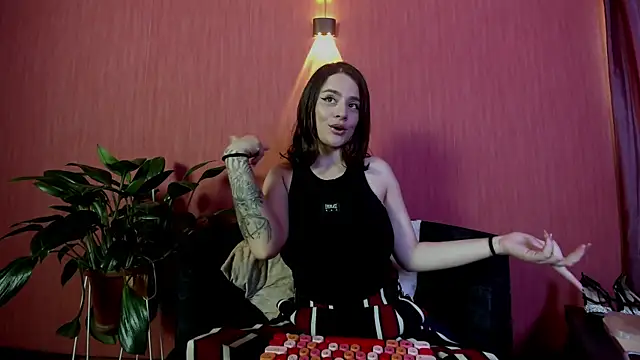 kassandra james online show from June 7, 6:59 pm