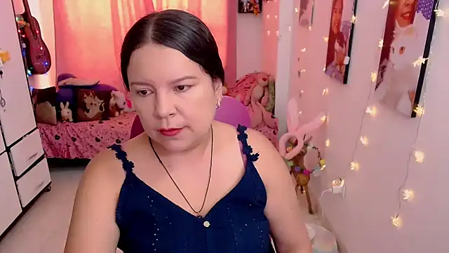 claryssa  online show from April 20, 6:44 pm