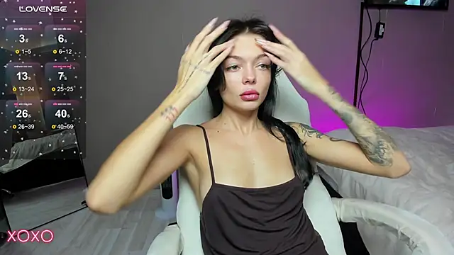 Snapshot of Mariella_Adamss chatting on September 21, 12:48 pm Mariella Adamss online show from September 21, 12:48 pm