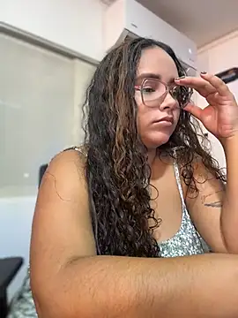 CurlyGirl 1 online show from August 3, 12:36 am