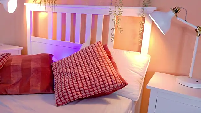 CristalCornner  online show from October 21, 8:13 pm