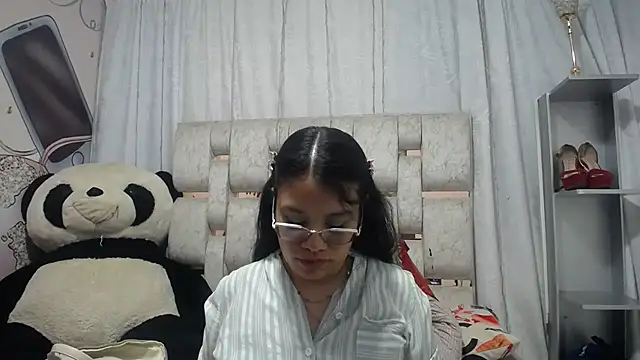 KEYRA-MILLER- online show from February 6, 1:53 am