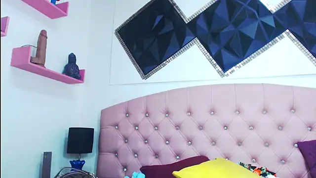 andrea safeira doll online show from October 1, 11:20 pm