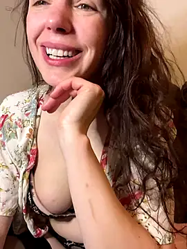 GillKelly online show from October 28, 7:14 am