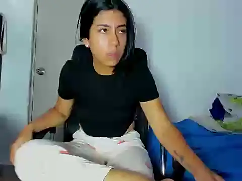 skinnyanai2 online show from February 20, 12:39 pm